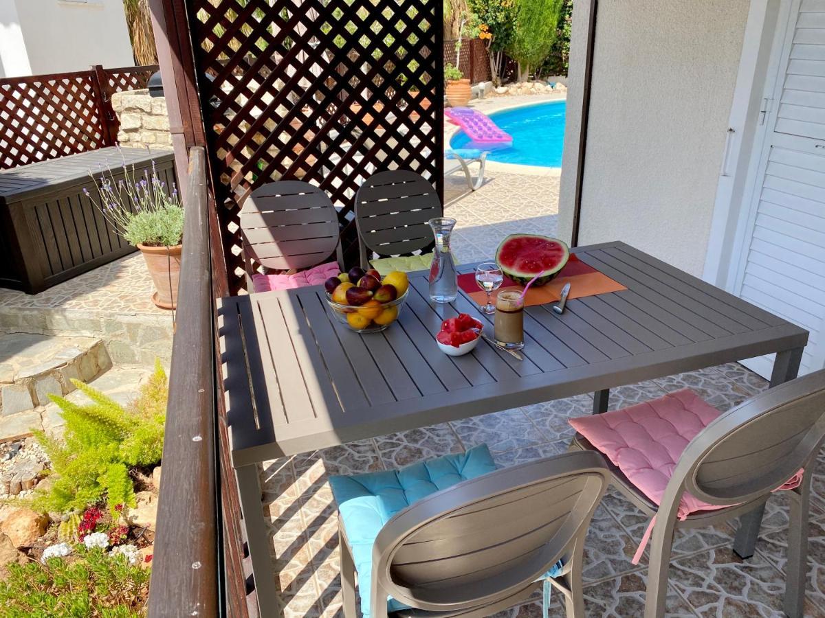 Villa Alicia With Priv Pool, Beautiful Garden And Shady Veranda- 5 Min To The Beach Peyia Dış mekan fotoğraf